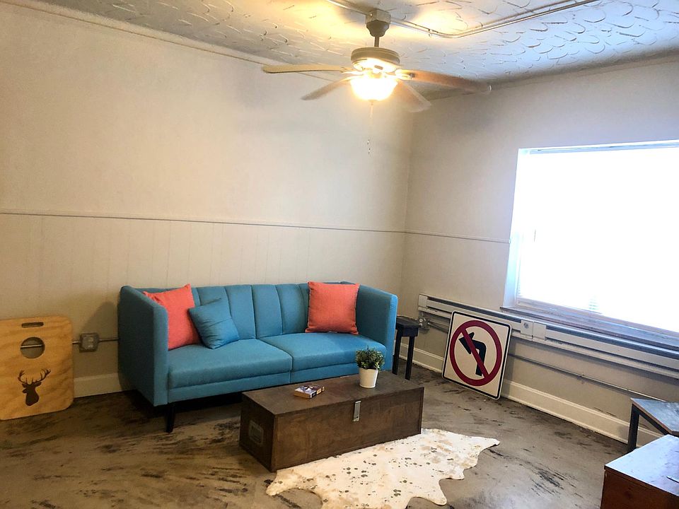 1st image of 3136 Grand Ave #2S