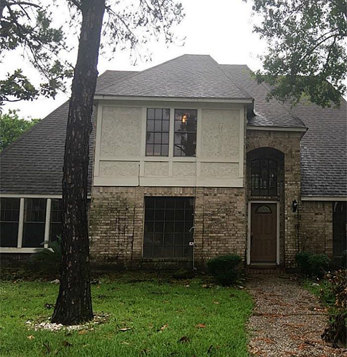 1st image of 9810 Radley Dr
