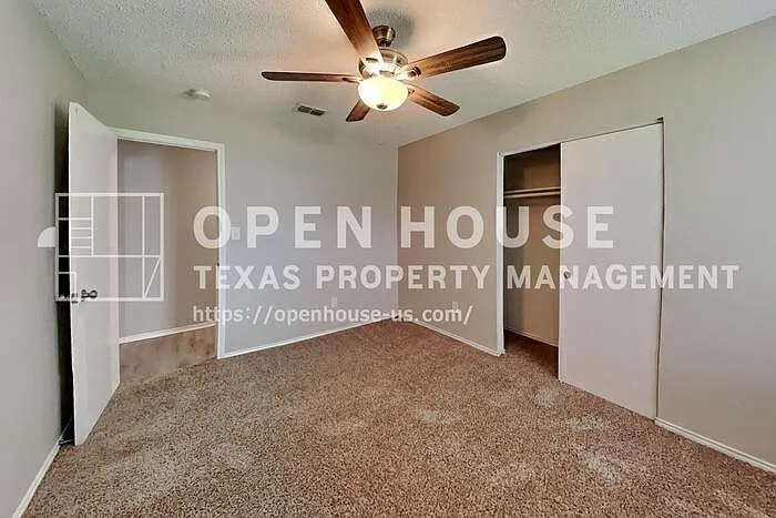 4066 Tulip Tree Dr — Photo 16