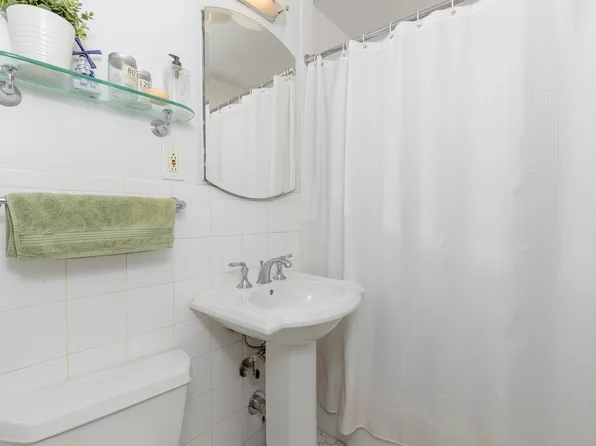 25 West 13th Street 4MN image 9 of 9