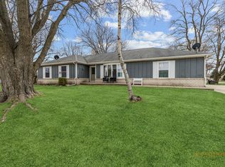 9712 Jean Dr, Hebron, IL 60034