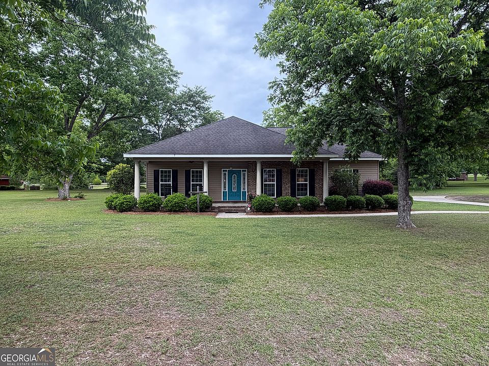 1st image of 414 Park Lane Dr