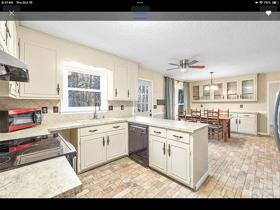 Kitchen & dining are from the opposite end!!