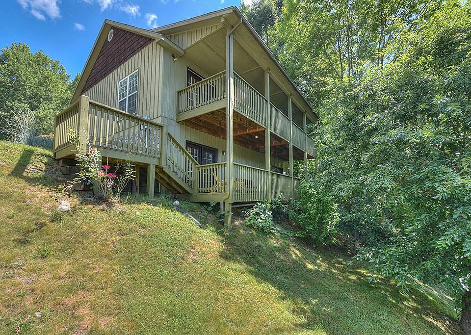 1st image of 55 Mountainside Cir