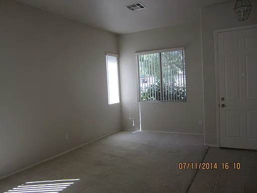 Single Story Summerlin Beauty — Photo 4