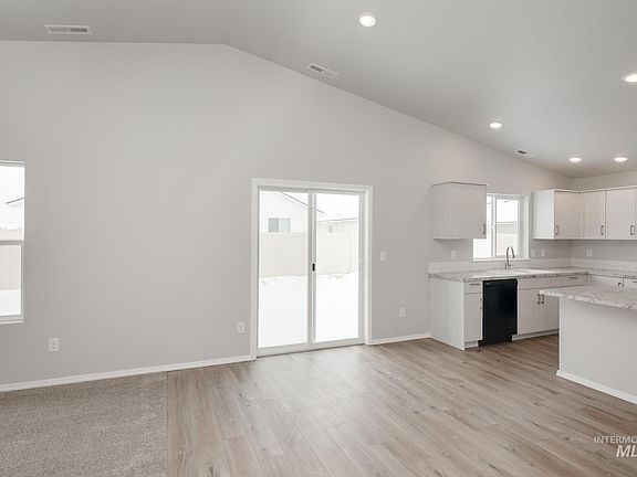 5th image of 19545 Alleghenny Way