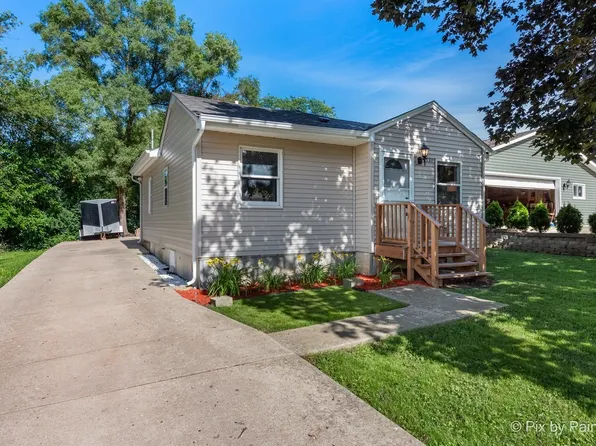 1531 Brentwood Dr, Round Lake Beach, IL 60073