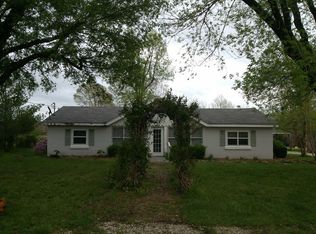 4322 Highway P, Half Way, MO 65663