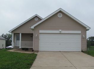 229 Almond Tree Dr, Troy, MO 63379