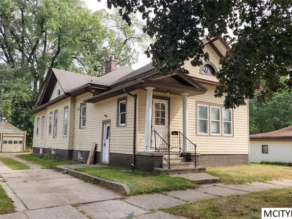 11-11 1/2 S Jackson Ave, Mason City, IA 50401