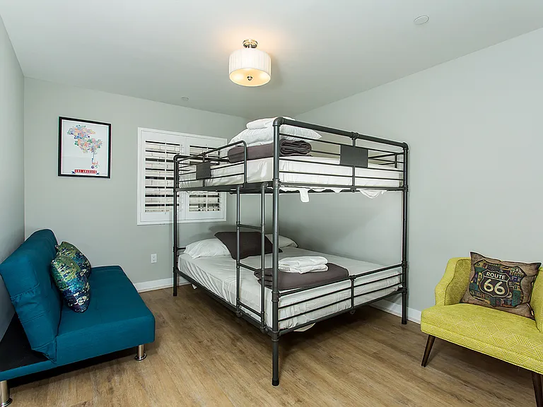 9009 S Normandie Ave — Photo 20