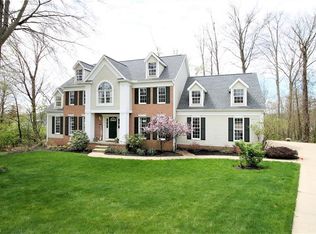 906 Lawrence Dr, Wadsworth, OH 44281