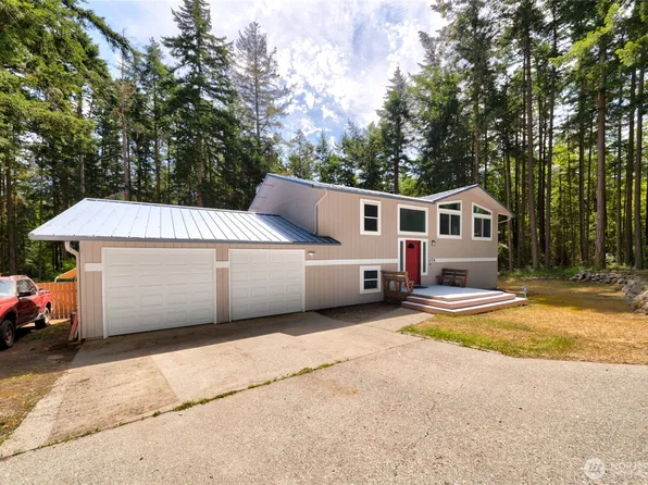 1074 N Estate Lane, Oak Harbor, WA 98277