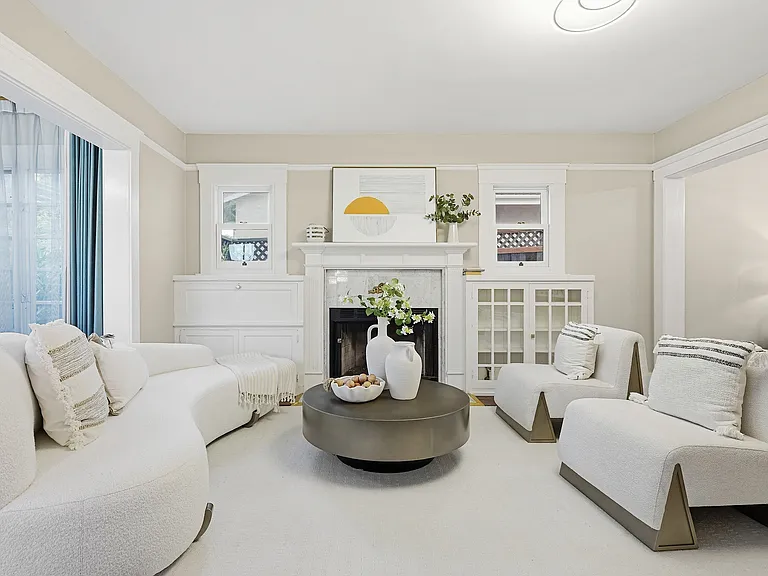 205 Caldwell Ave — Photo 3
