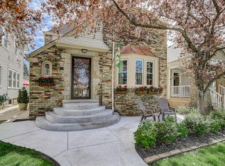 4920 N Larkin St, Whitefish Bay, WI 53217