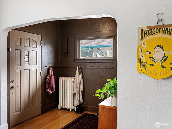 5th image of 624 S 45th Street