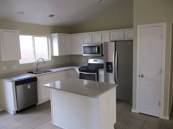 5th image of 536 Soothing Meadows Dr NE
