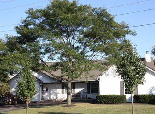 880 Tradewind Dr, Westerville, OH 43081