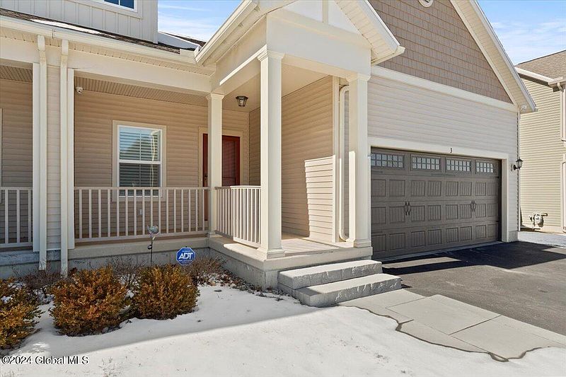 3rd image of 3 Weston Way