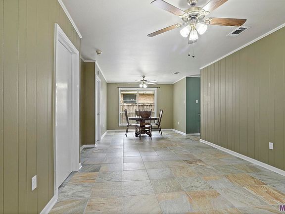 5th image of 8371 N Parkland Dr