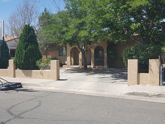 2nd image of 811 San Andres Ave NW