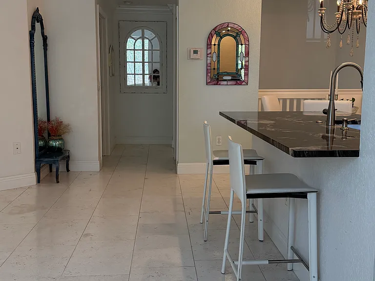 11019 Legacy Ln — Photo 2