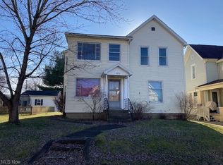 820 & 822 N Walnut St, Dover, OH