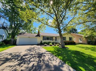 242 Whitman Blvd, Elyria, OH 44035