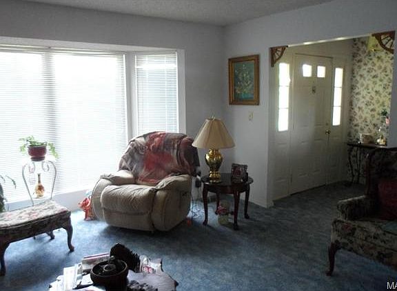3rd image of 2800 Arnoldi Rd