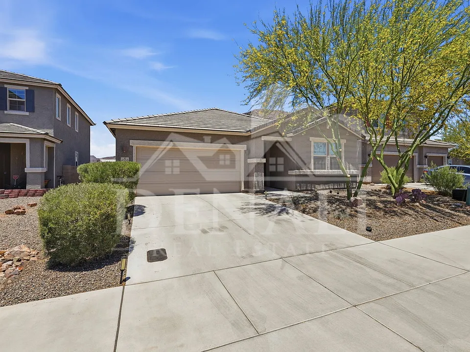 4220 S Macy Cir