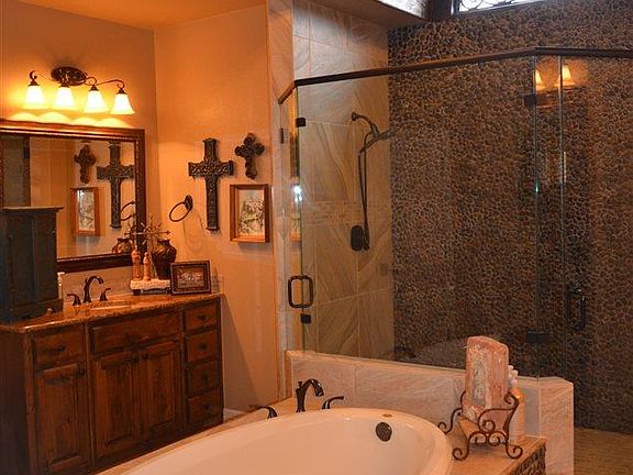 5th image of 1302 Nolan Ct