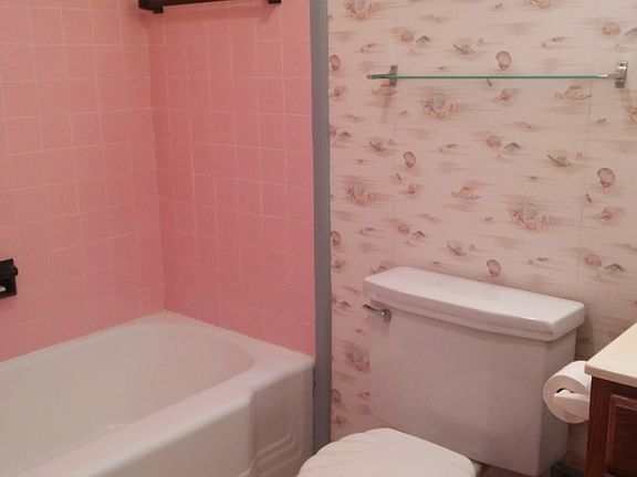 4th image of 10830 Charles Dr