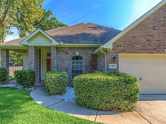 3rd image of 3322 Pine Chase Dr