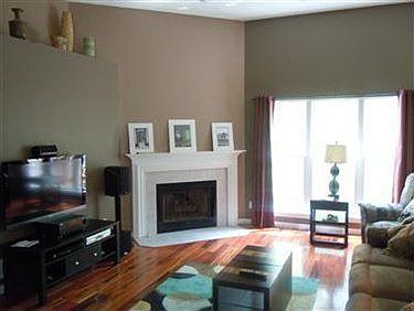 4th image of 405 Woodside Dr