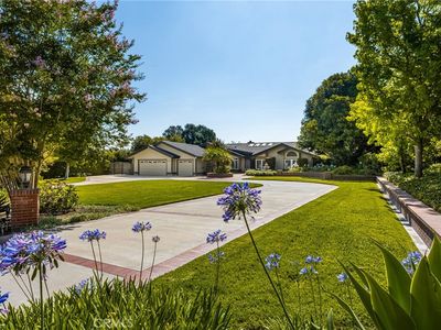 571 N Turnabout Rd, Orange, CA, 92869