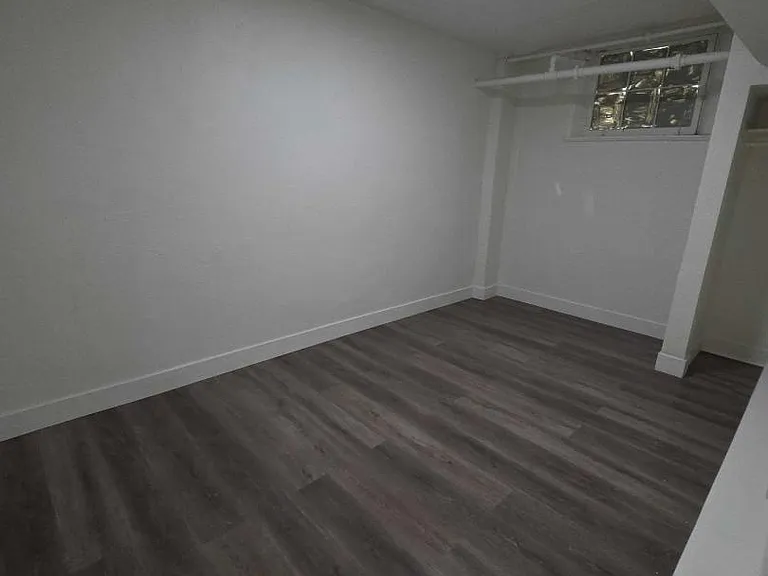 Unit Photo