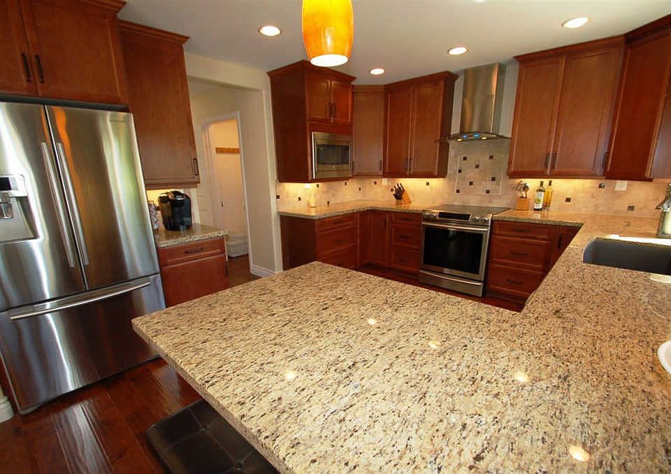 1st image of 3849 Stanford Dr