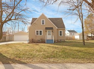3616 Koehler Dr, Sheboygan, WI 53083