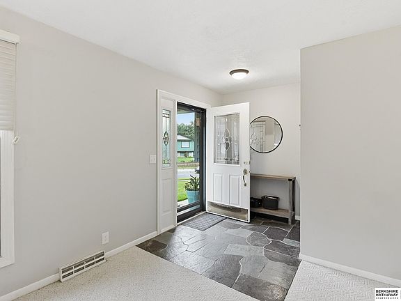 5th image of 1105 Hackney Dr