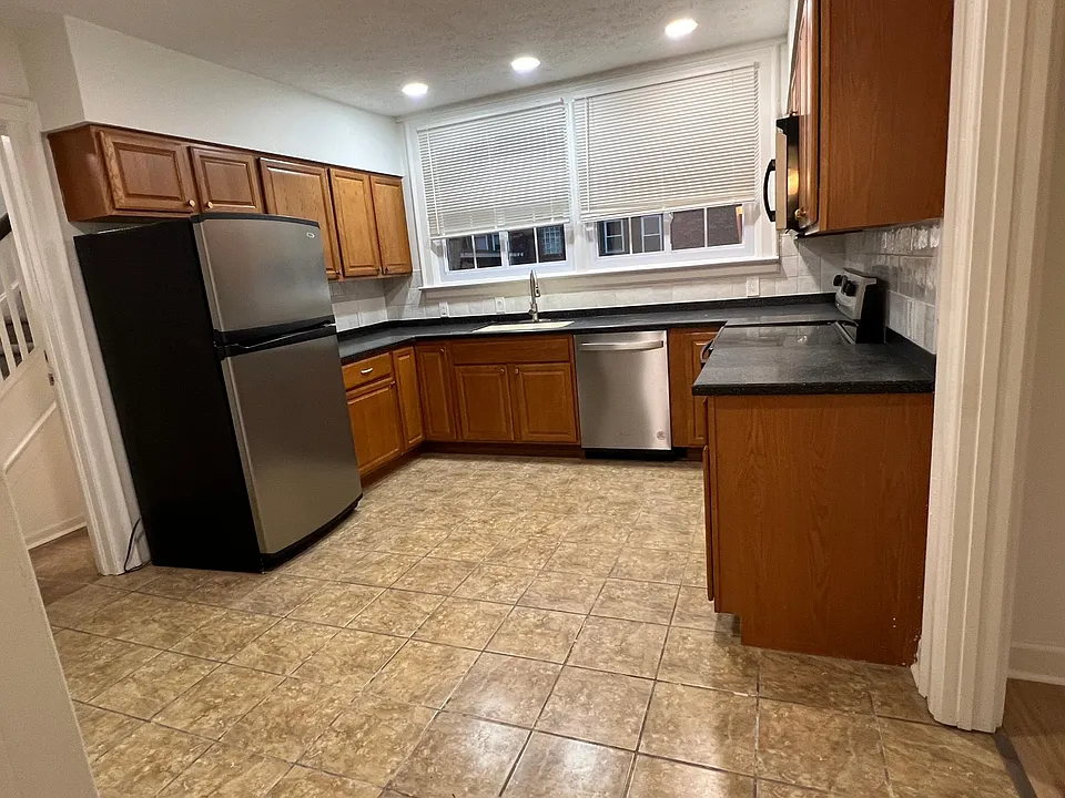 Spacious kitchen