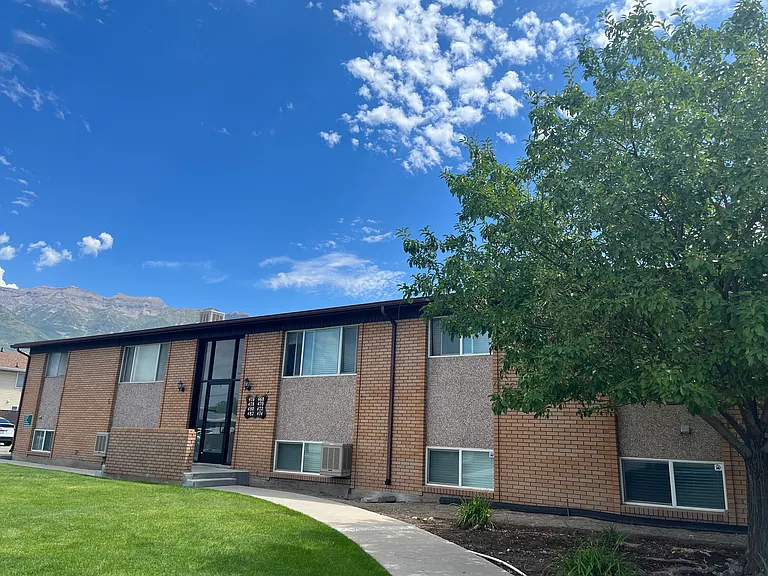 452 N 50 E — Photo 20
