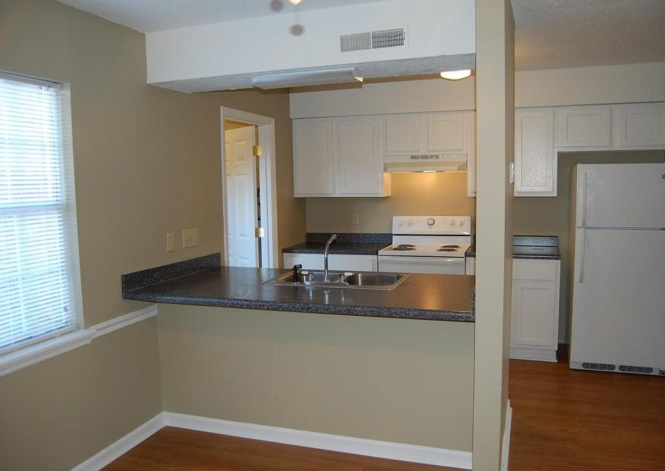 1st image of 1561 Nantahala Blvd