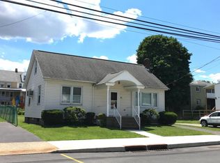40 W Phillips St, Coaldale, PA 18218