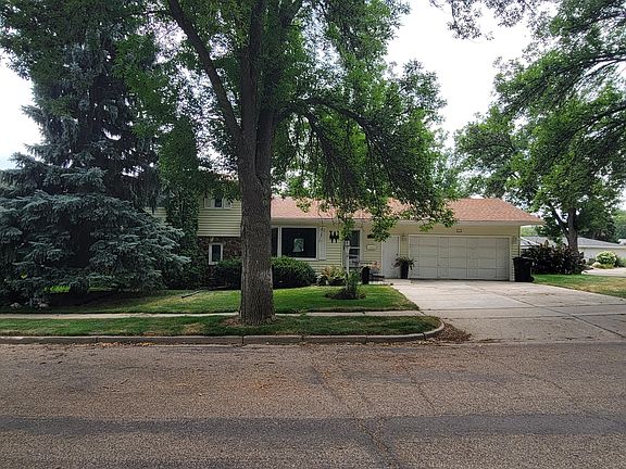 2nd image of 103 Redstone Dr