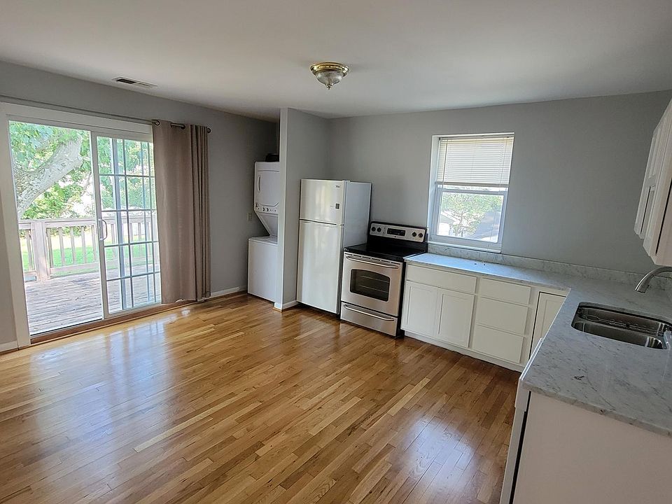 1st image of 8628 Bodkin View Dr #B