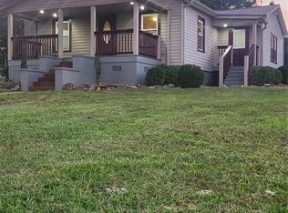 8 N Summit Ave, Granite Falls, NC 28630