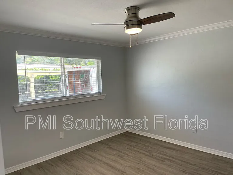 6367 Gateway Ave — Photo 6