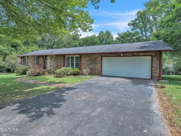 213 Westshore Dr, Harriman, TN 37748