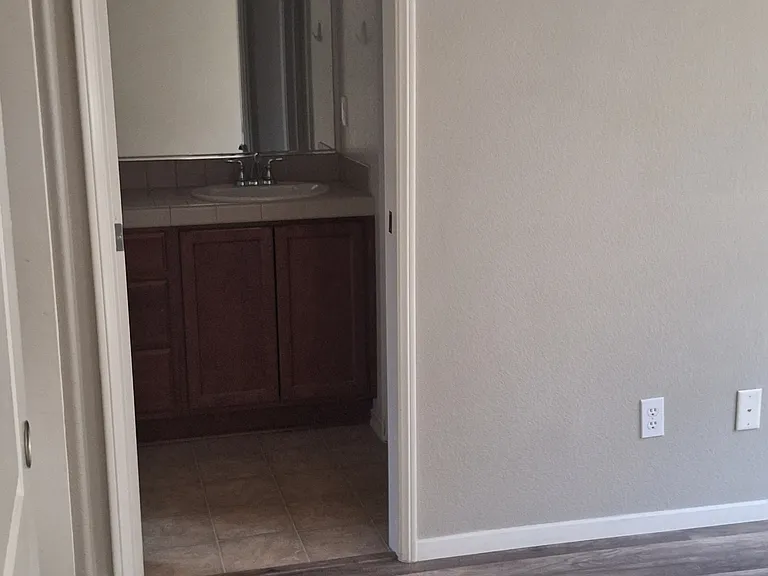 3125 Erica Ave — Photo 26