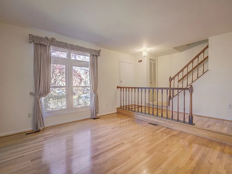 14907 Bradwill Ct — Photo 10